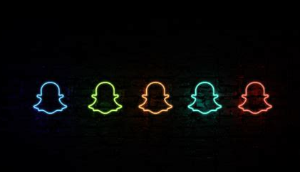 Neon Snapchat Logo