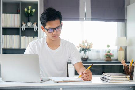 How Online Tuition In UK Will Revolutionize Education?